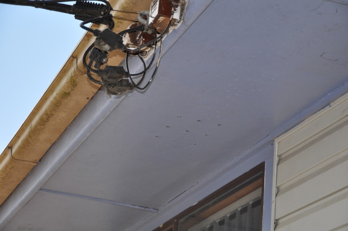 Eaves and asbestos Asbestos